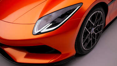 Denza Z - front detail