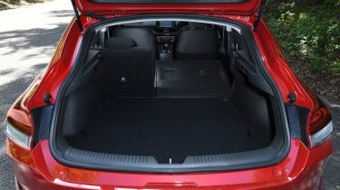 Hyundai i30 Fastback boot