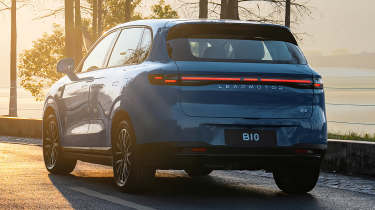 Leapmotor B10 - rear action