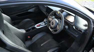 Lotus Emira Turbo SE - interior