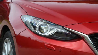 Mazda 3 - front light detail