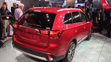 Mitsubishi Outlander New York rear