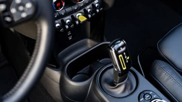 MINI Cooper SE Convertible - interior detail