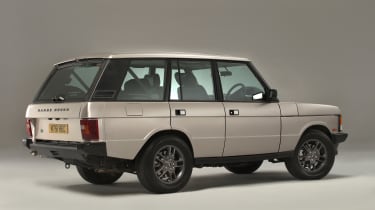 Range Rover Chieftain - rear