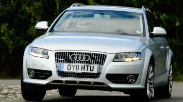 Audi A4 Allroad quattro 2.0 TDI (170) front cornering