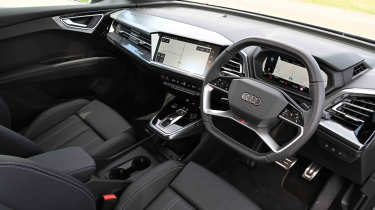 Audi Q4 e-tron - dashboard
