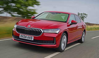 Skoda Superb hatch - main image