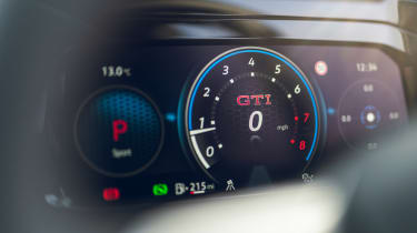 Volkswagen Golf GTI Clubsport - dials