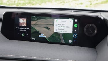 Lexus UX 250h - apple carplay 
