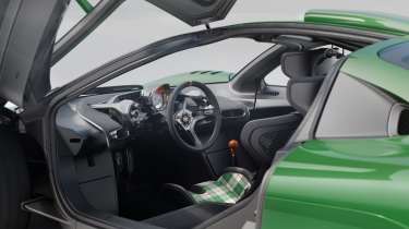 GMA S1 LM green interior