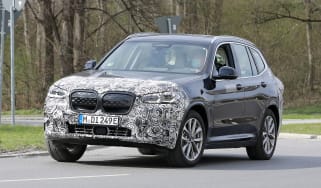 BMW iX3 - front