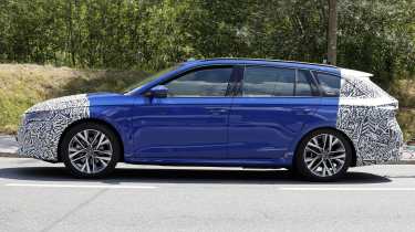 Skoda Octavia Facelift - side profile