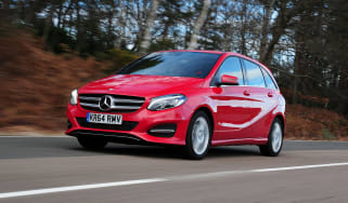 Mercedes B-Class - front tracking