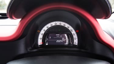 Renault Twingo - dials