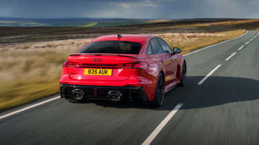 Audi RS 5 - rear tracking