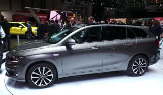 Fiat Tipo - Geneva show side