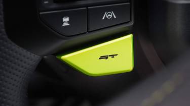 2025 Kia EV6 GT - GT button