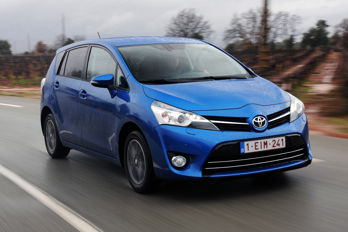 Toyota Verso review | | Auto Express