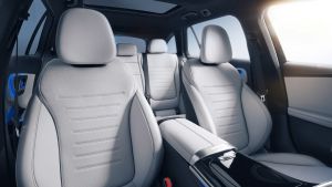 Mercedes C-Class - seats studio