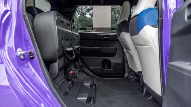 Honda Super-N - rear seats folded
