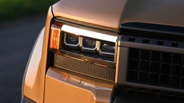 Toyota Land Cruiser - headlight