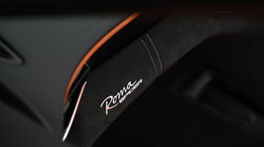 Ferrari Roma Spider - trim
