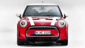 MINI 3-door hatch facelift - full front red