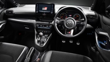Toyota GR Yaris - dash studio