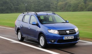 Dacia Logan MCV front action