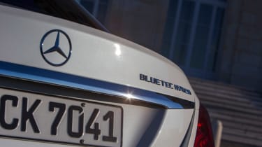 Mercedes C300 BlueTEC Hybrid badge