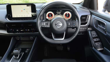 Nissan Qashqai - interior