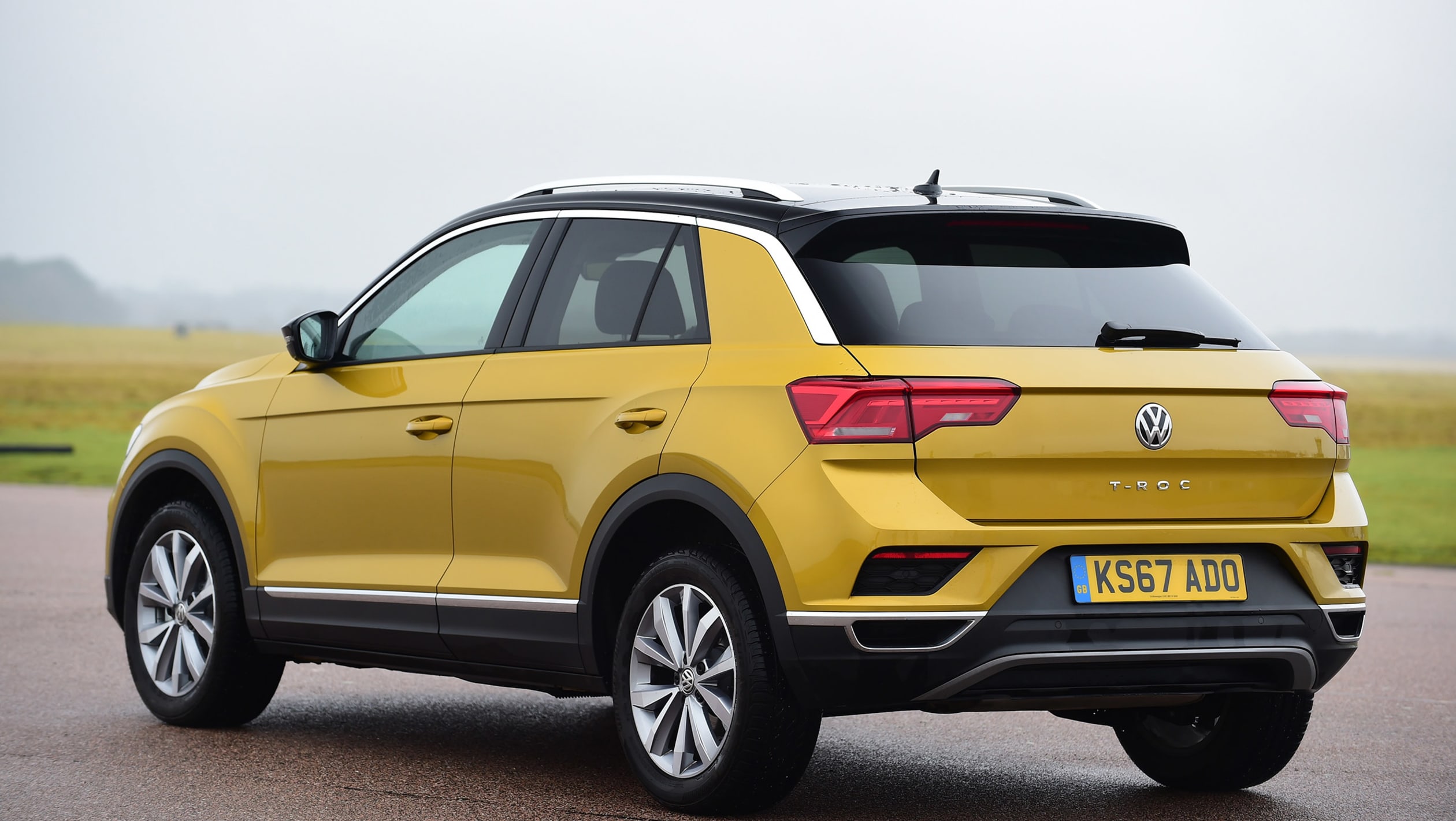 Volkswagen T-Roc vs Audi Q2 vs MINI Countryman - pictures | Auto Express