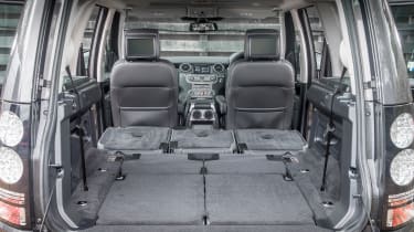 Land Rover Discovery Landmark boot space