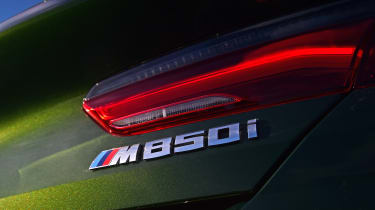 BMW M850i - tail light