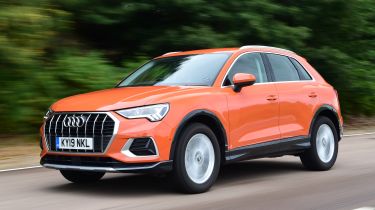 Audi Q3 - front tracking