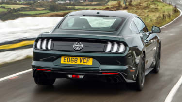 ford mustang rear tracking