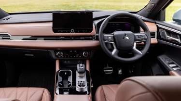 Mitsubishi Outlander PHEV - cabin