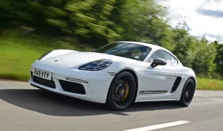 Porsche 718 Cayman T - front