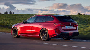 BMW M5 Touring - rear action