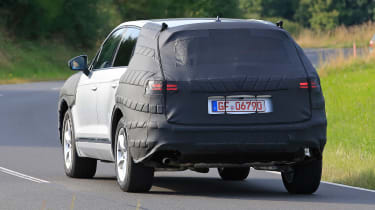 New VW Touareg spies rear