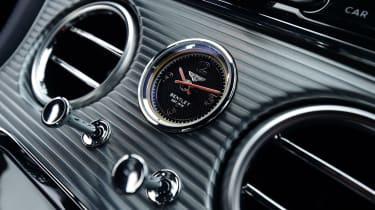 Bentley Continental GT - clock