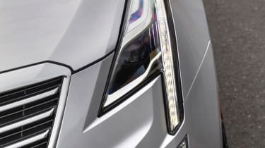 Cadillac XT5 SUV 2016 - headlight