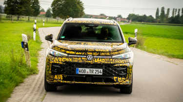 Volkswagen T-Roc prototype - full front