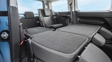 Ford Grand Tourneo Connect - seats down