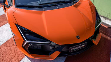 Lamborghini Revuelto - front detail