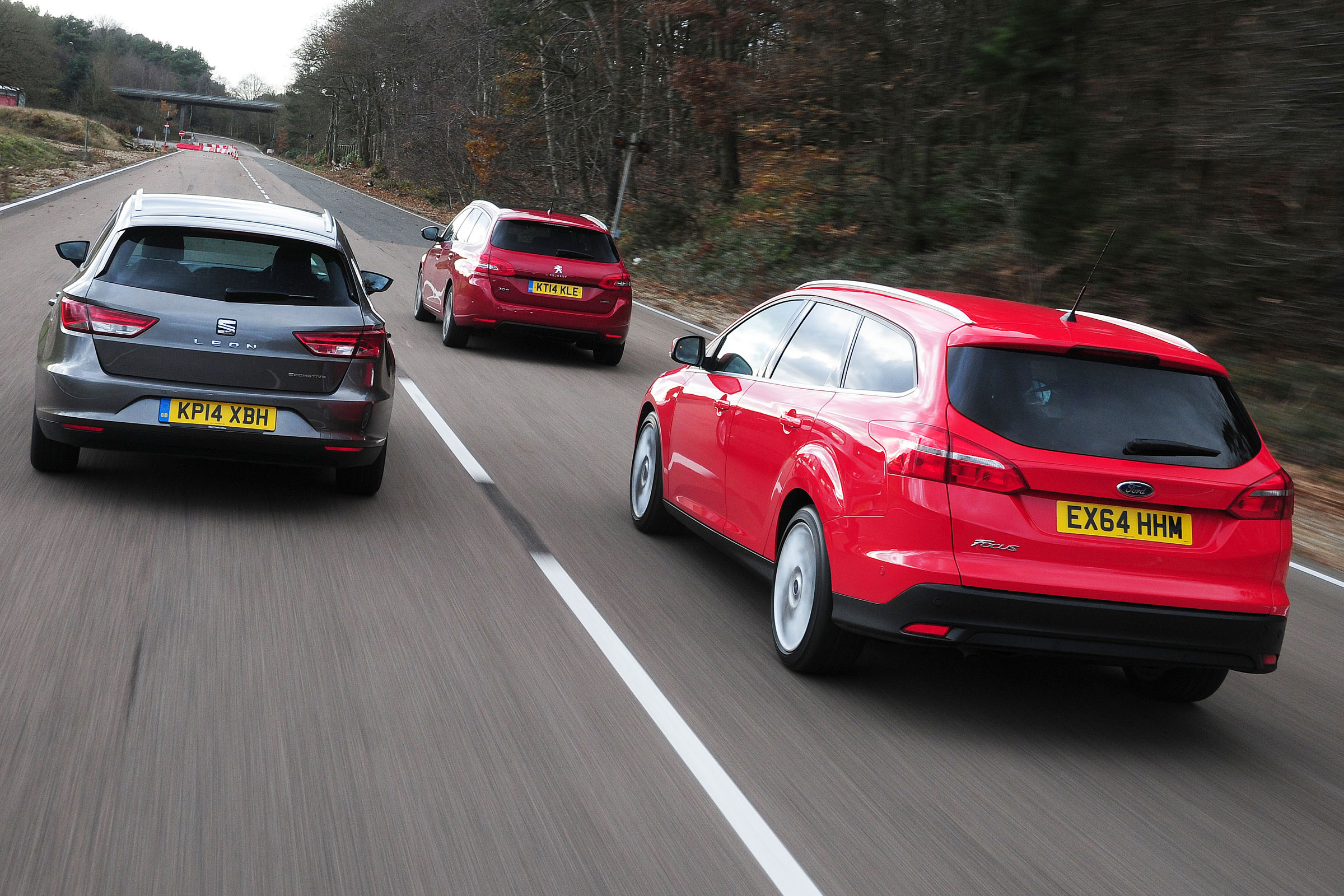 Ford Focus Estate Vs Seat Leon St Peugeot 308 Sw Auto Express