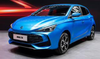 MG3 Hybrid+ - front 3/4 static