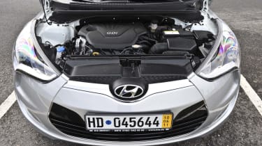 Hyundai Veloster engine