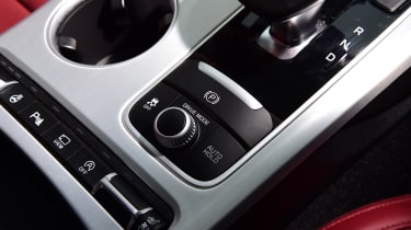 Kia Stinger - buttons