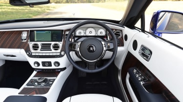 Convertible megatest - Rolls-Royce Dawn - interior